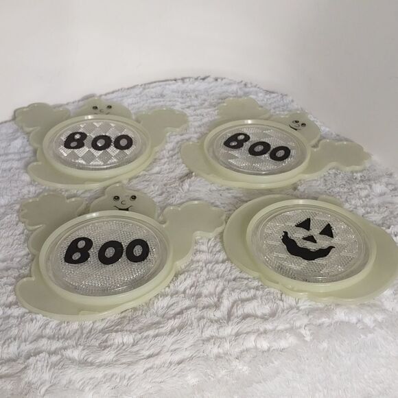 4 Glow in the Dark Reflective Halloween Hanging Decorations - Picture 1 of 4